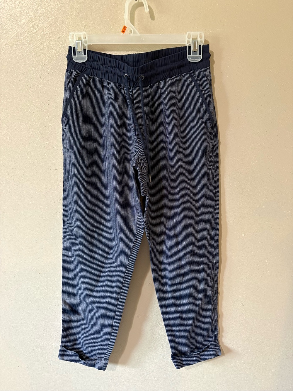 Athleta Bali navy striped 100% linen ankle pants womenβs size 4
